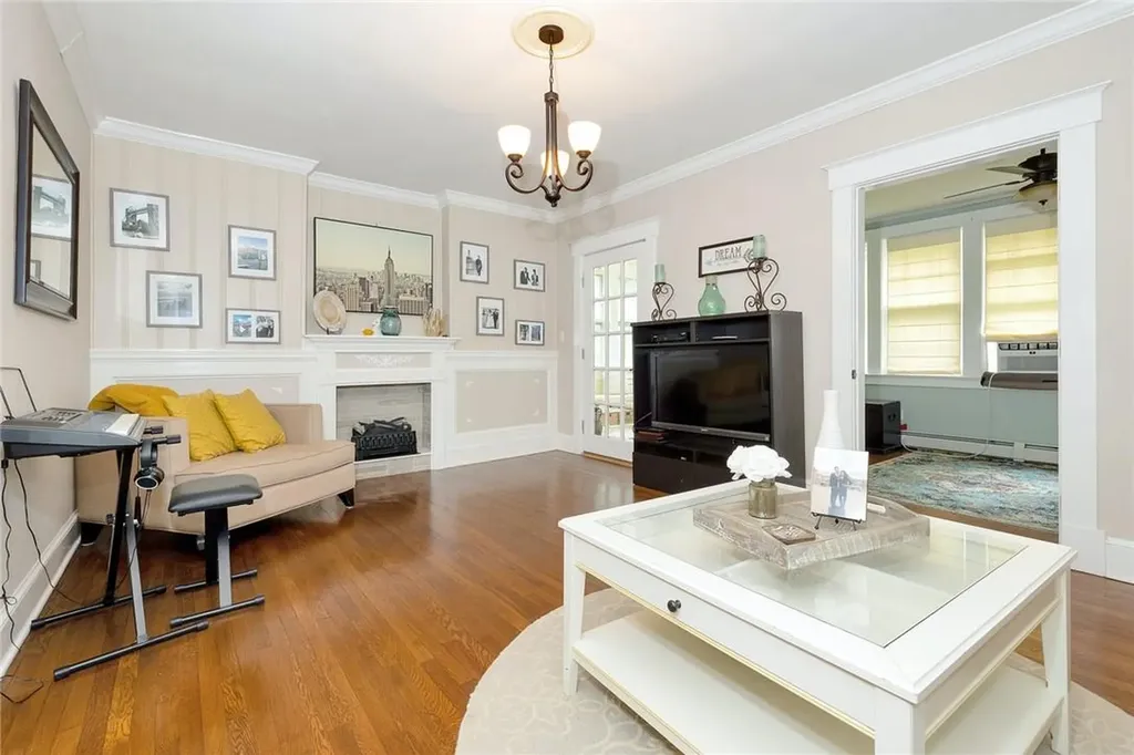 54 Mountainview Avenue Nyack NY 10960