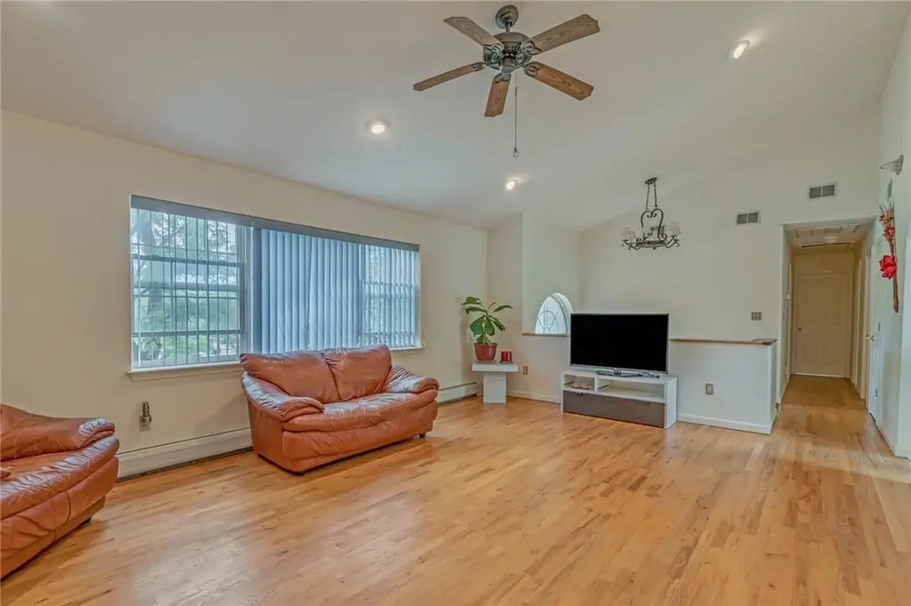 44 Cricketown Road Stony Point NY 10980