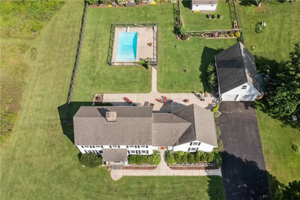 4 Doe Run Warwick NY 10990