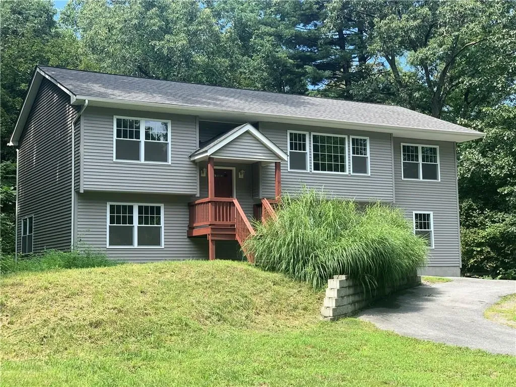 14 Cherry Lane Poughkeepsie NY 12601