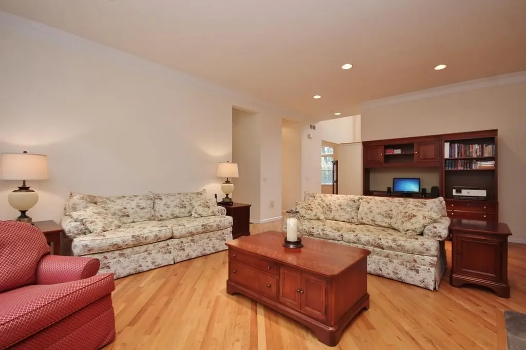 71 Arborview Carmel NY 10512