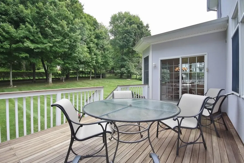 71 Arborview Carmel NY 10512