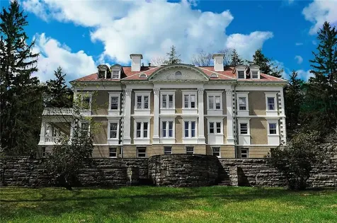 118 Tower Hill Road W Tuxedo Park NY 10987