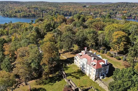 118 Tower Hill Road W Tuxedo Park NY 10987