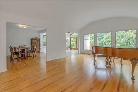 2 Willowbrook Road White Plains NY 10605
