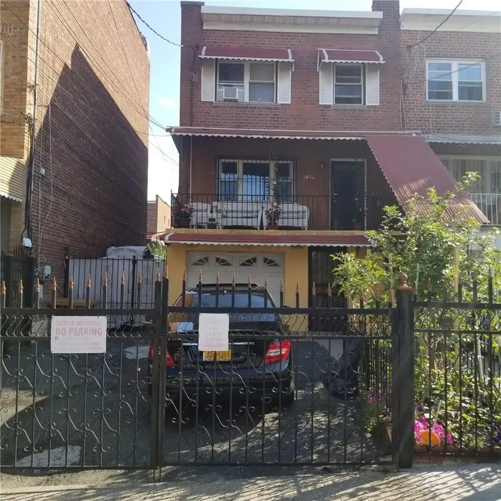 1046 E 223rd Street Bronx NY 10466