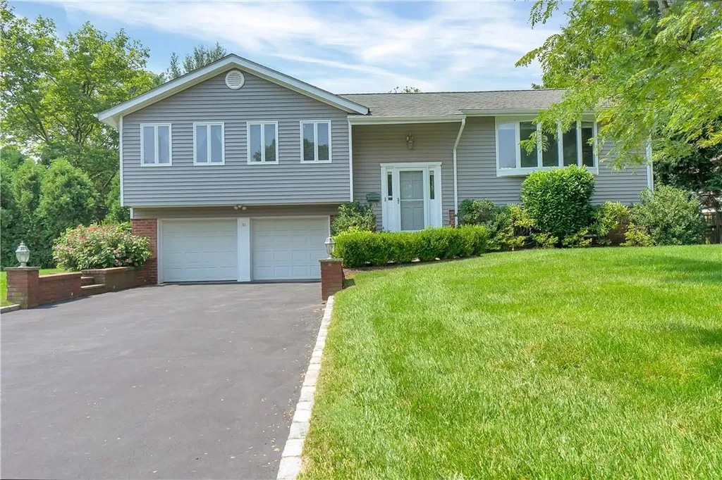 16 Country Ridge Drive Rye Brook NY 10573