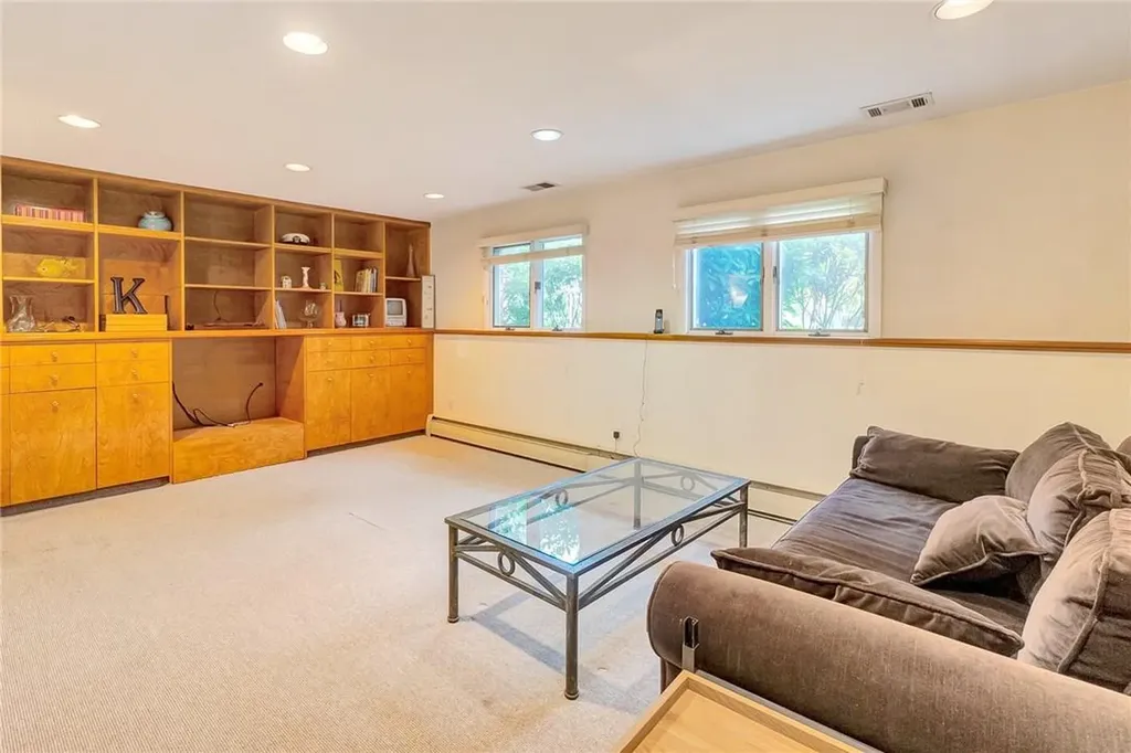 16 Country Ridge Drive Rye Brook NY 10573