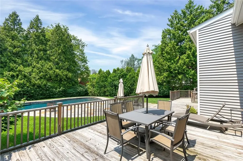 16 Country Ridge Drive Rye Brook NY 10573