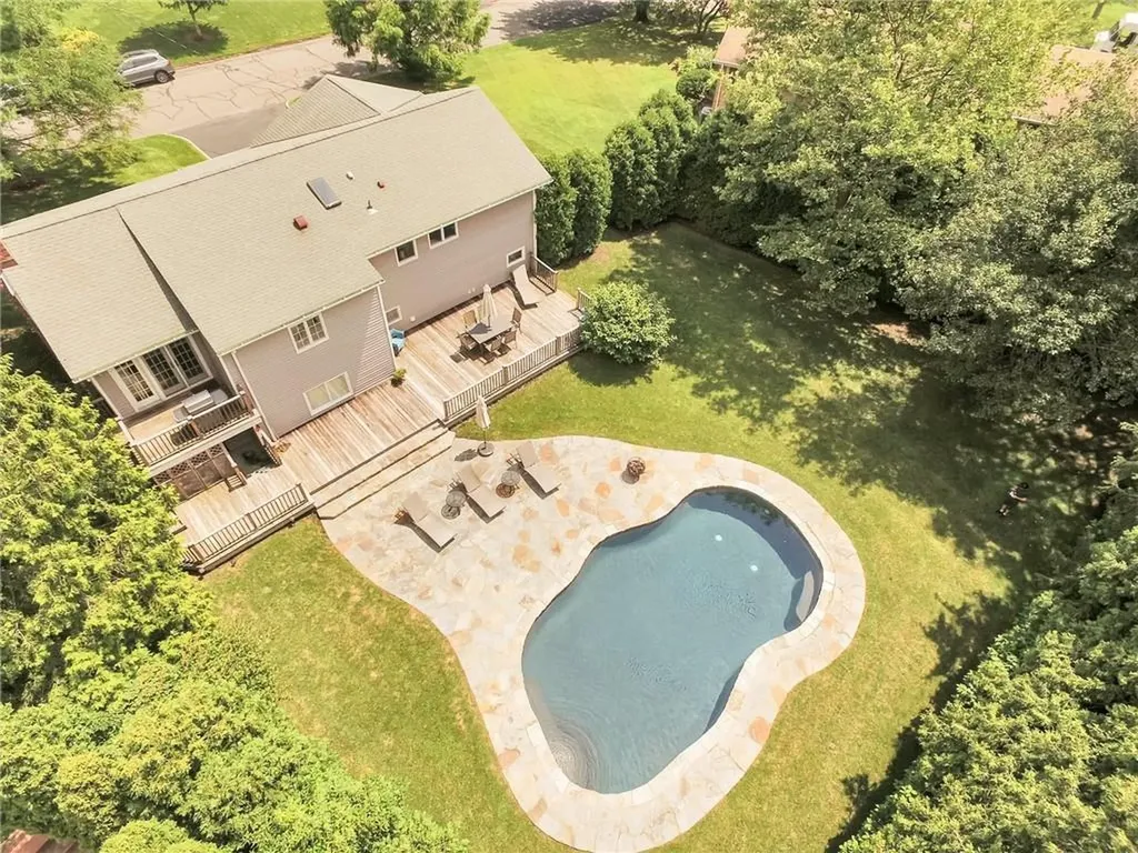 16 Country Ridge Drive Rye Brook NY 10573