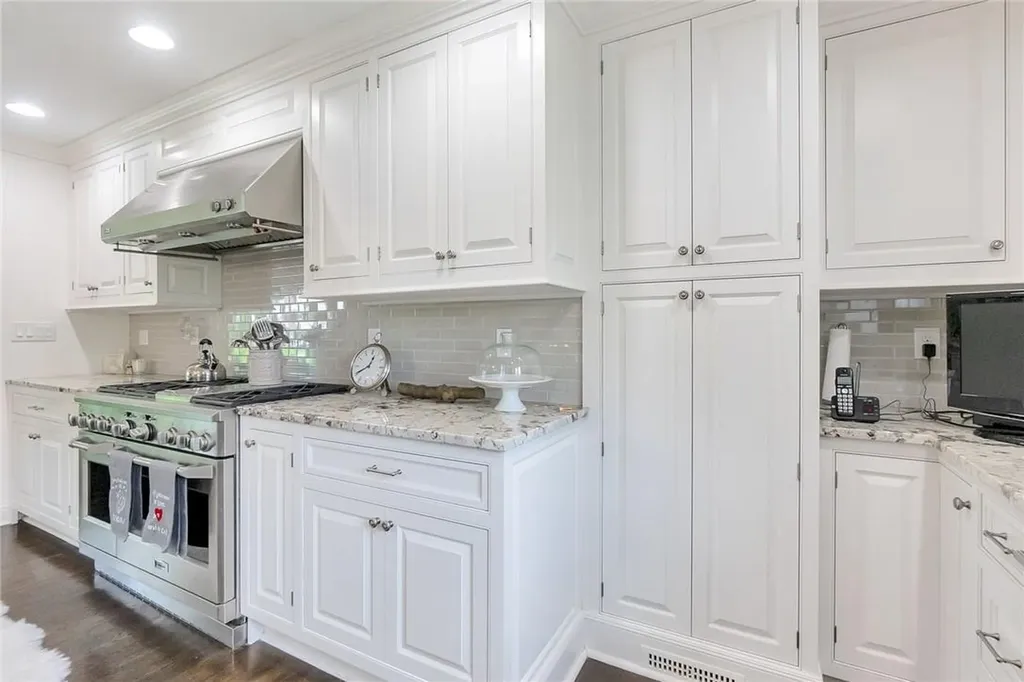 16 Country Ridge Drive Rye Brook NY 10573
