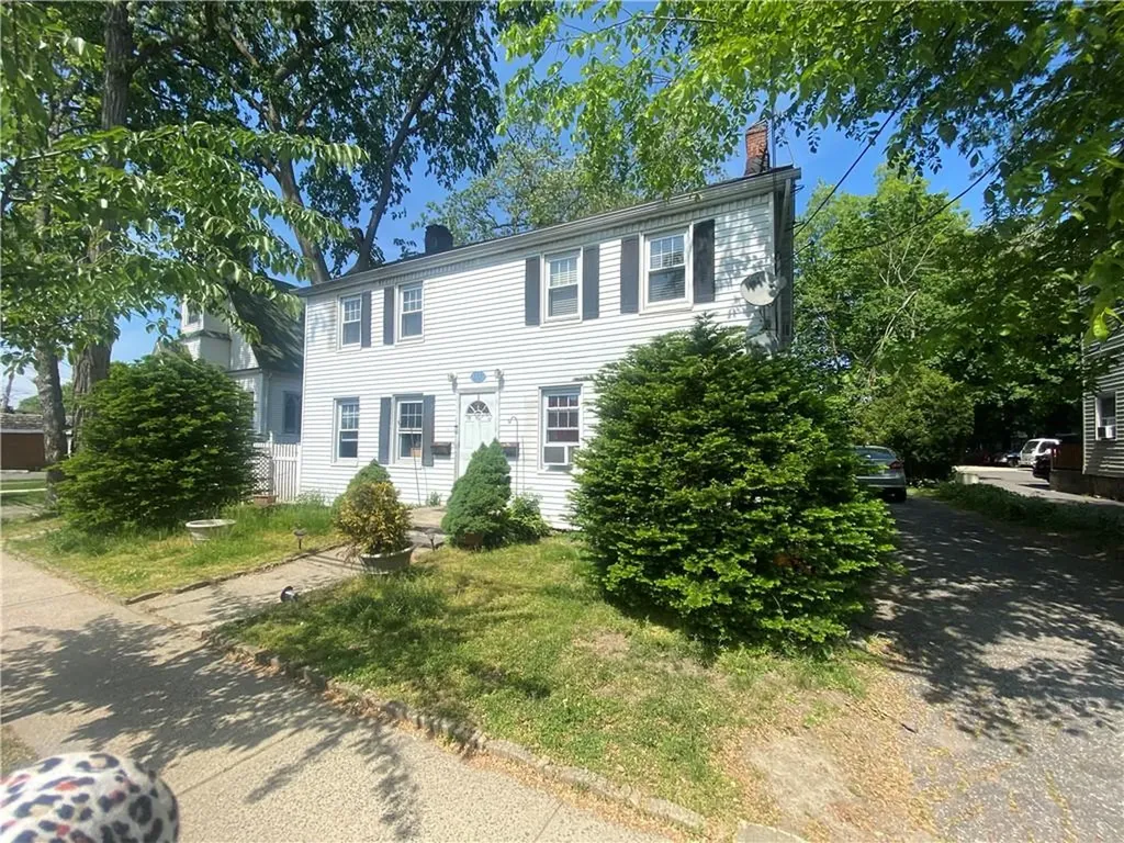 637 N Barry Avenue Mamaroneck NY 10543