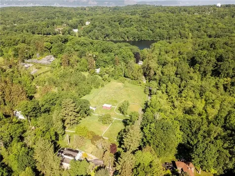 399 Old Sleepy Hollow Road Pleasantville NY 10570