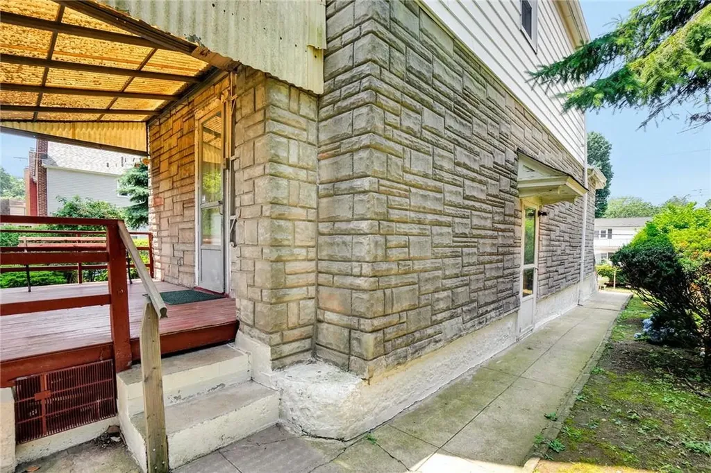 78 Ridgewood Avenue Yonkers NY 10704