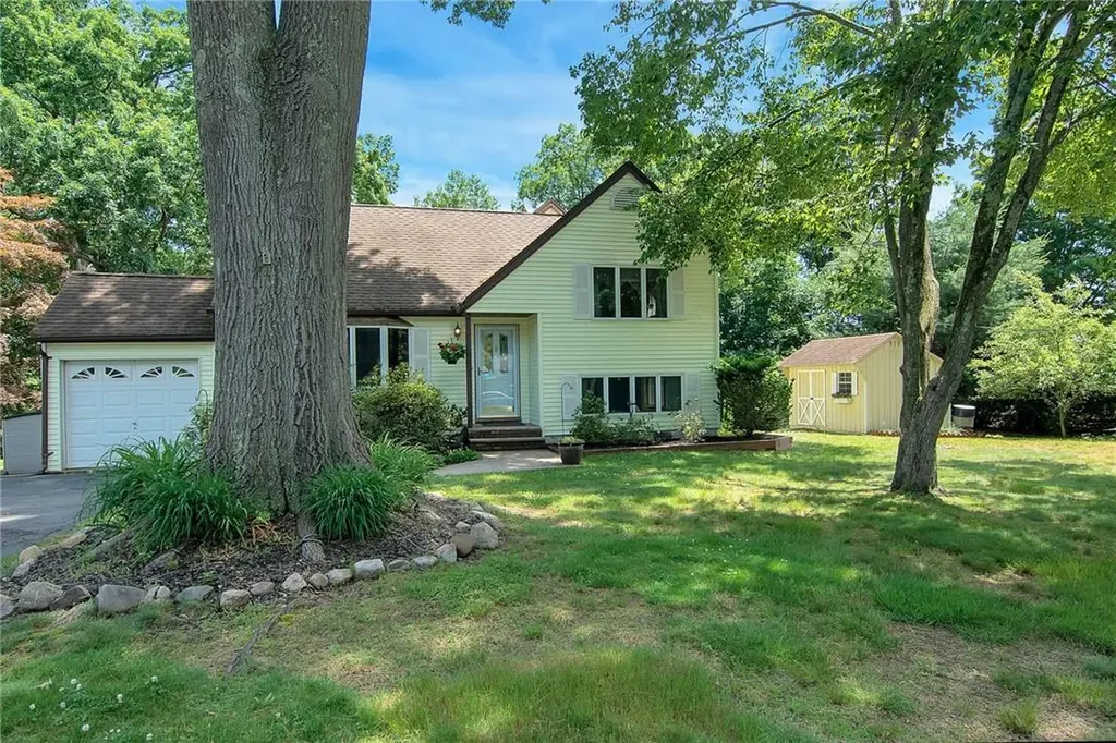 22 Retz Road Pearl River NY 10965