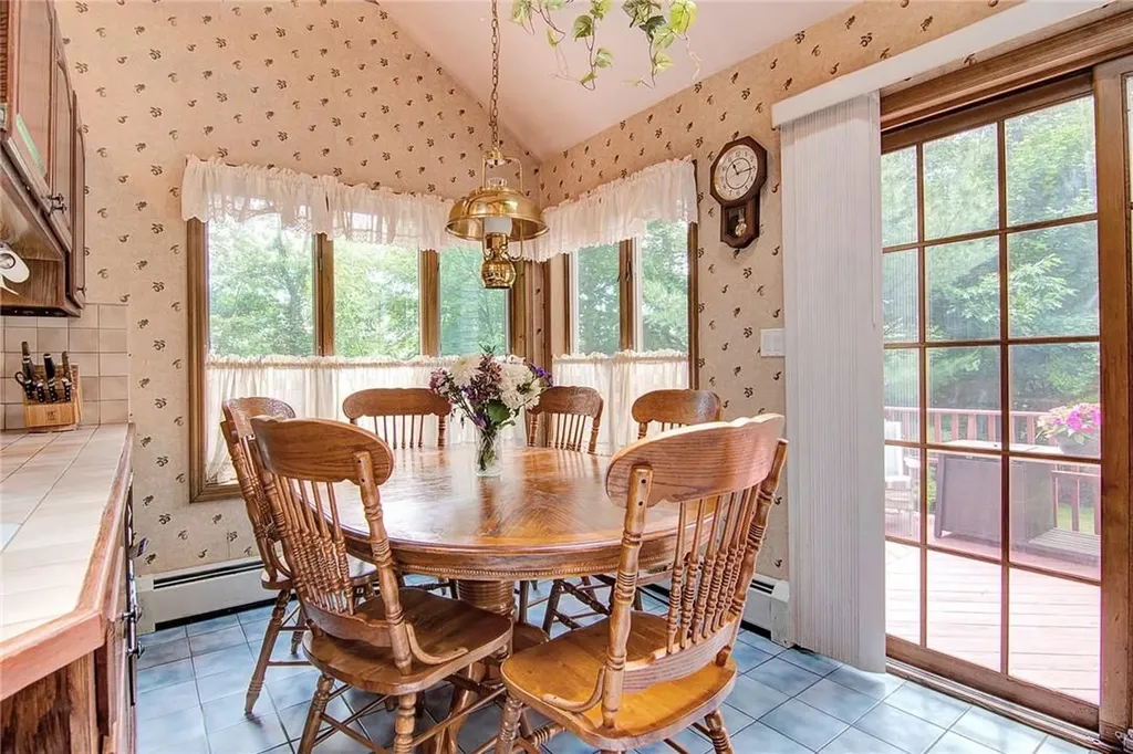 22 Retz Road Pearl River NY 10965