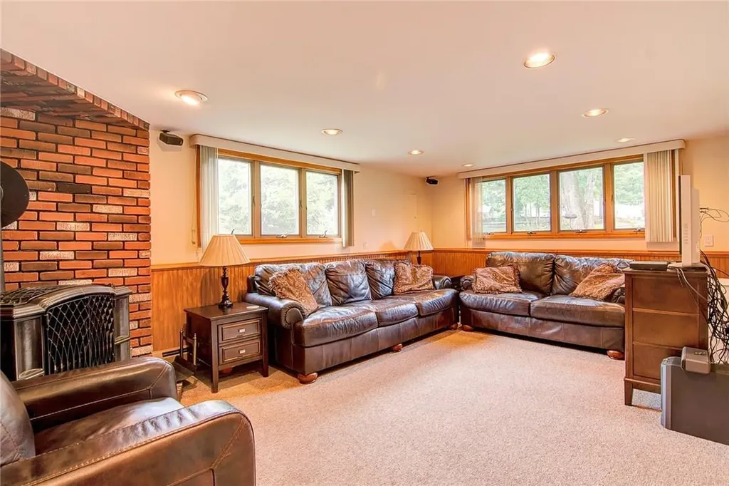 22 Retz Road Pearl River NY 10965