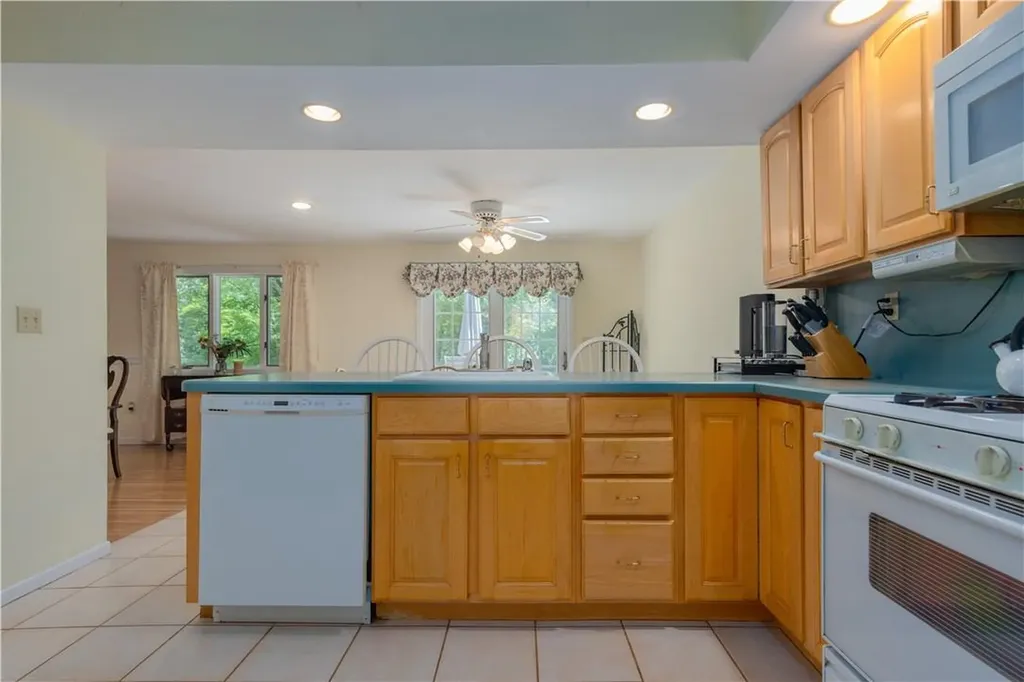 20 Carmen Drive Nanuet NY 10954