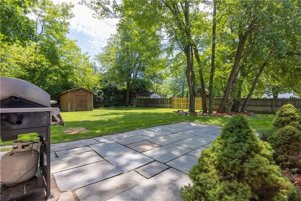 20 Carmen Drive Nanuet NY 10954