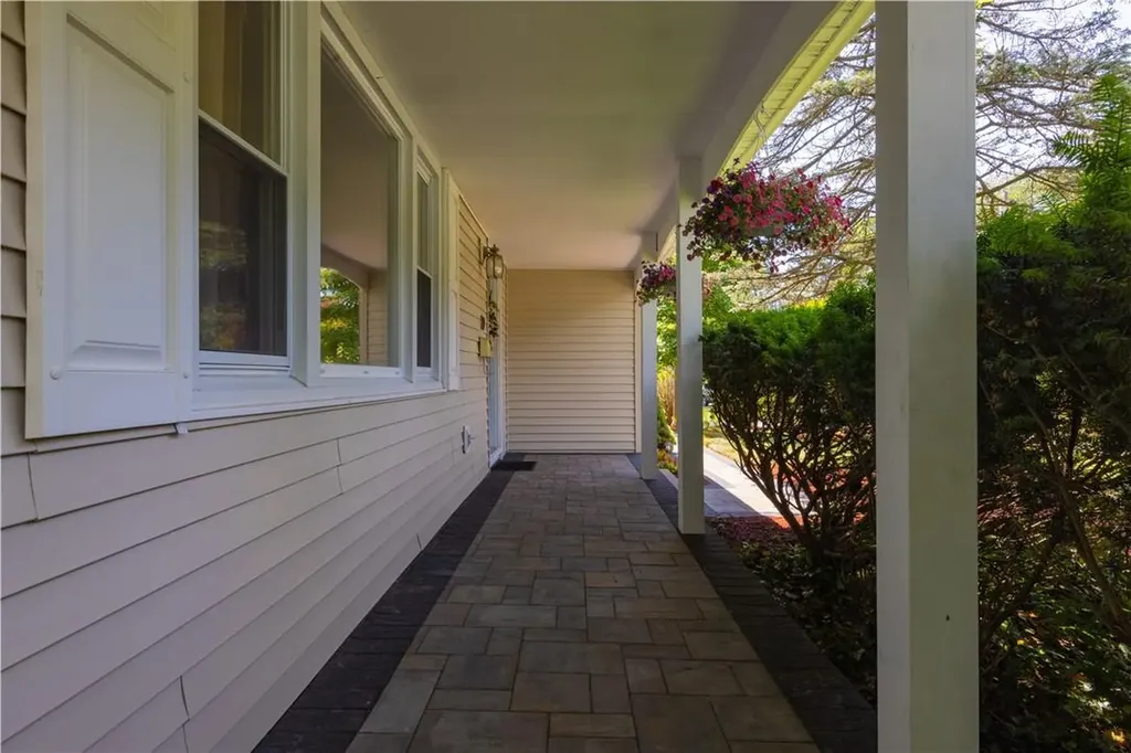 20 Carmen Drive Nanuet NY 10954