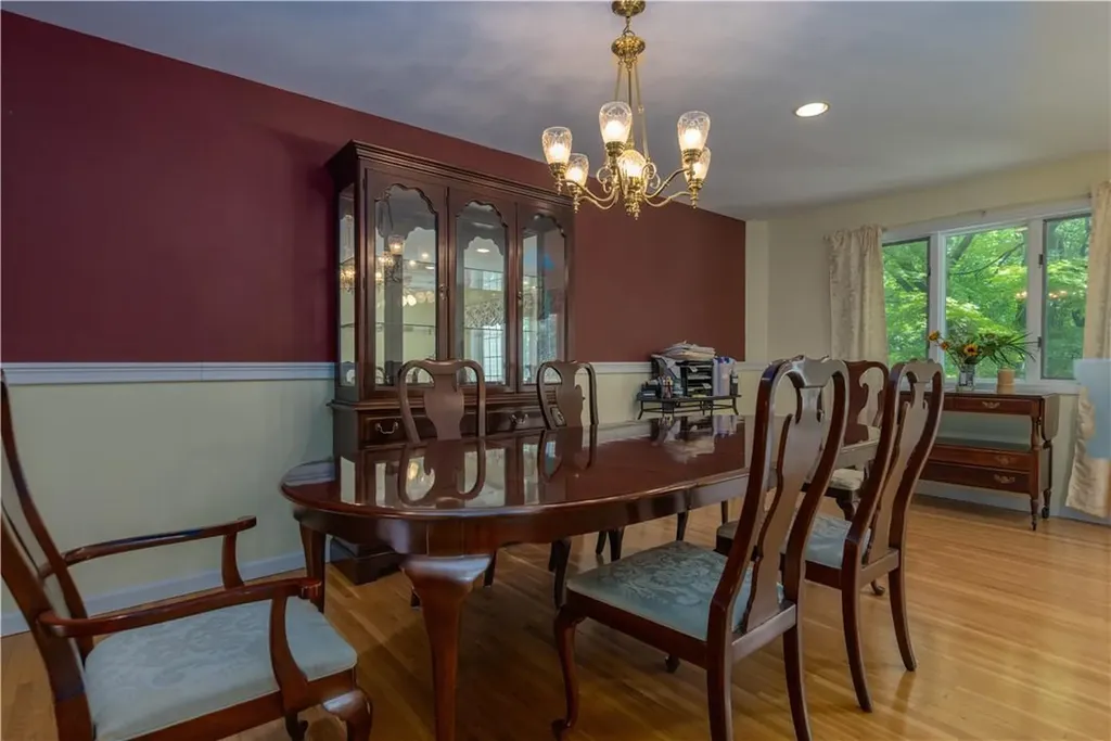 20 Carmen Drive Nanuet NY 10954