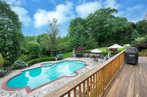 2 Abbey Road Orangeburg NY 10962