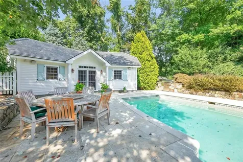 13 Sunderland Lane Katonah NY 10536