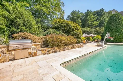 13 Sunderland Lane Katonah NY 10536