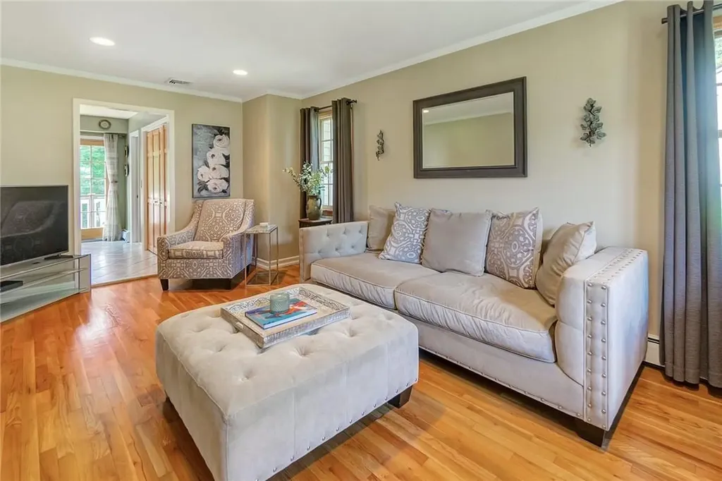 5 Samson Drive Pleasantville NY 10570