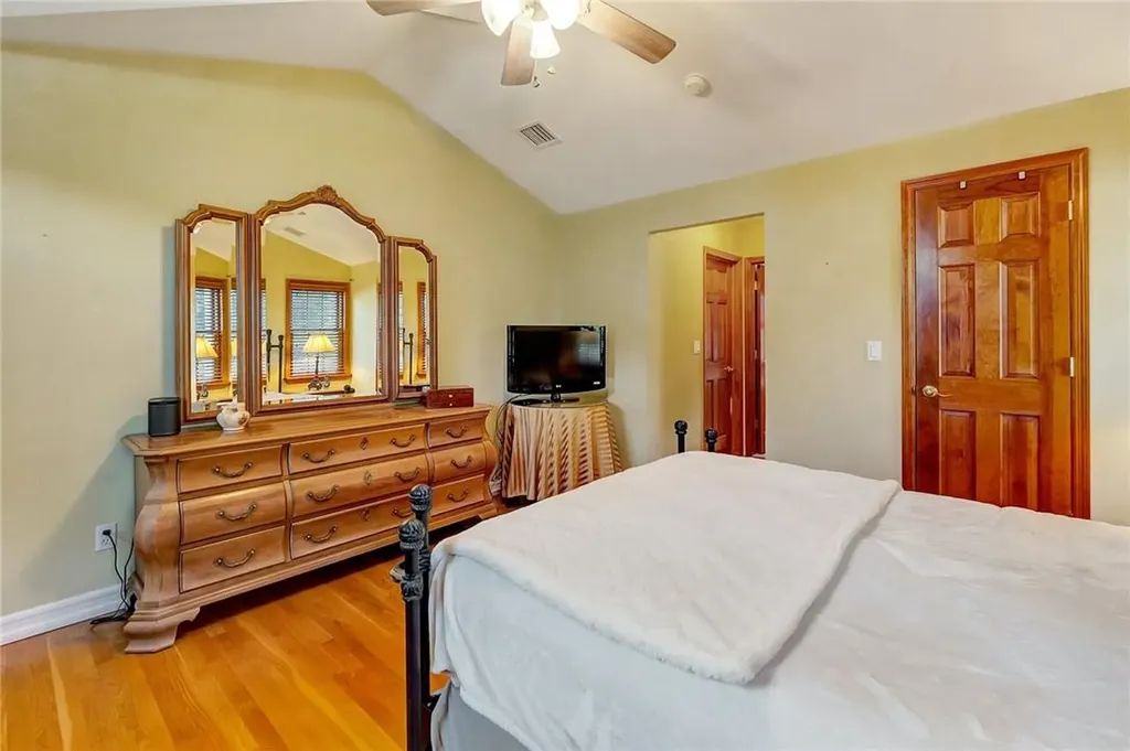 5 Samson Drive Pleasantville NY 10570