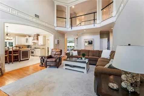 18 Carley Court West Nyack NY 10994