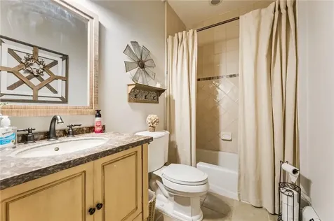 18 Carley Court West Nyack NY 10994