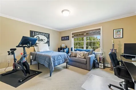 18 Carley Court West Nyack NY 10994