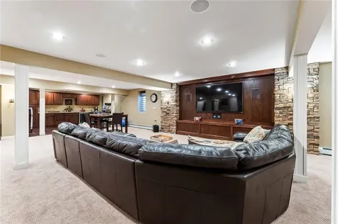 18 Carley Court West Nyack NY 10994