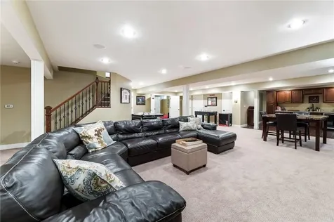 18 Carley Court West Nyack NY 10994
