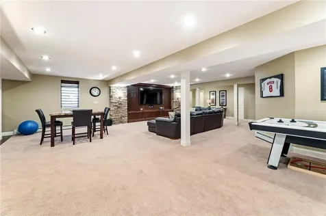 18 Carley Court West Nyack NY 10994