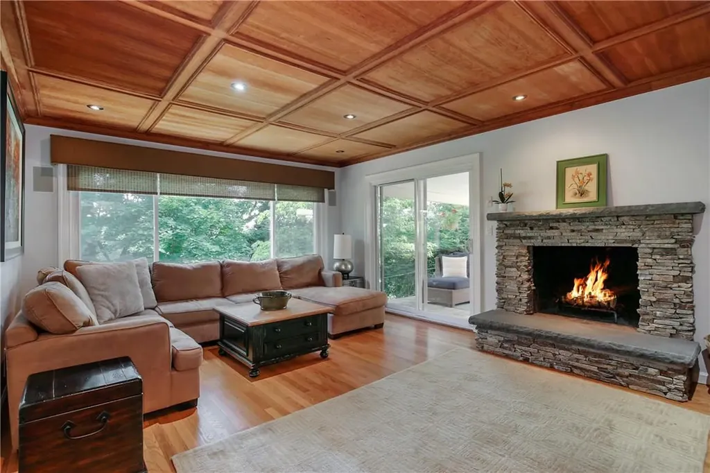 11 Normandy Road Larchmont NY 10538