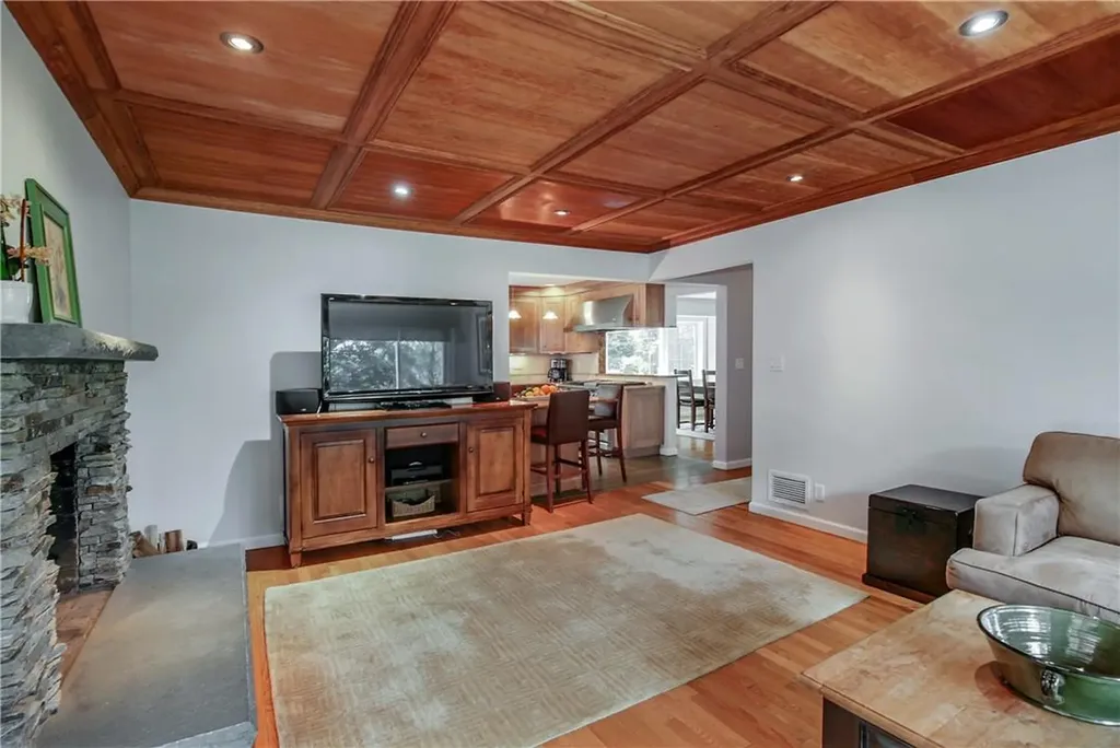 11 Normandy Road Larchmont NY 10538
