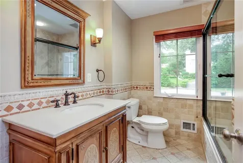11 Normandy Road Larchmont NY 10538