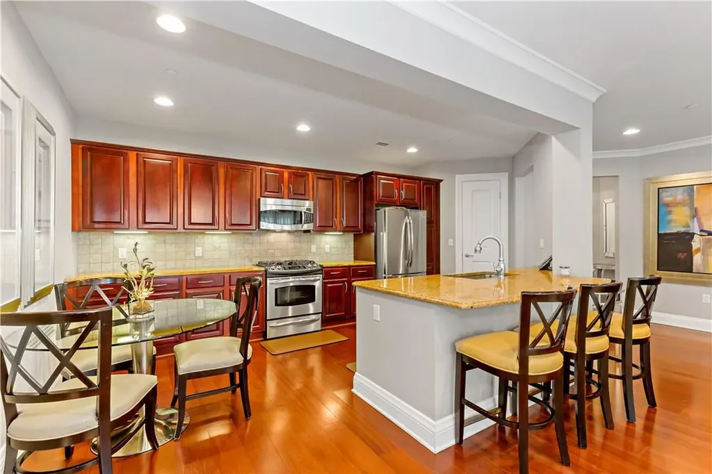 301 Trump Park Shrub Oak NY 10588
