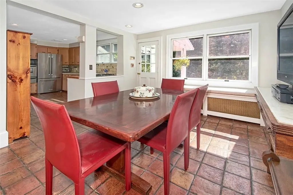 46 Bates Road Harrison NY 10528