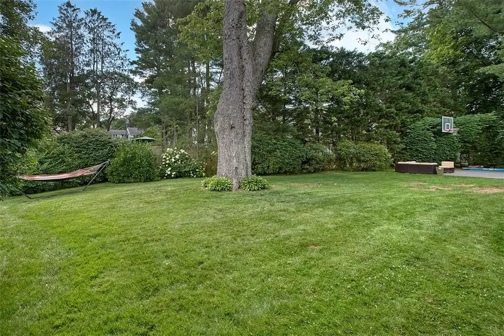 46 Bates Road Harrison NY 10528