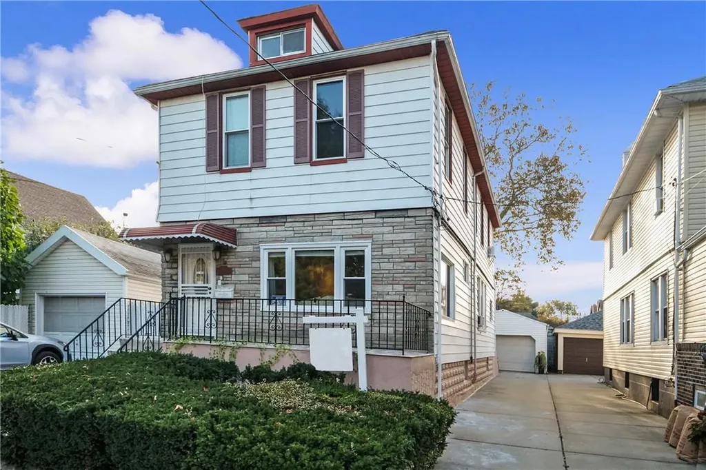 1082 Pierce Avenue Bronx NY 10461