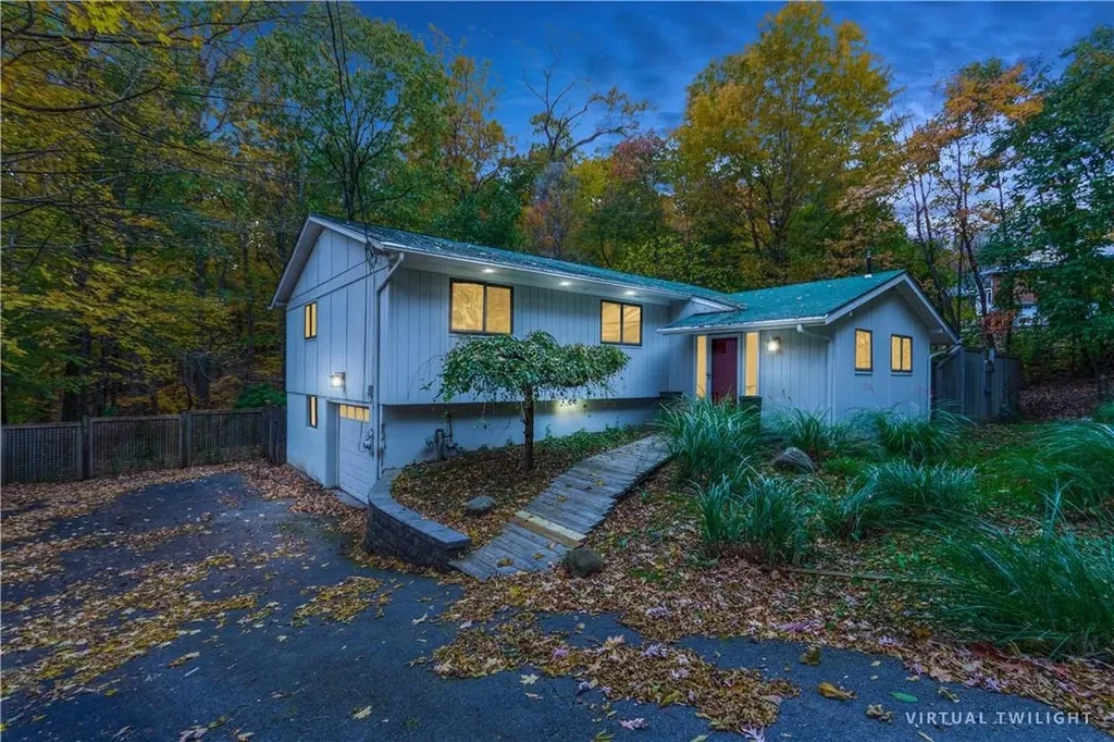 58 Mountainview Avenue Nyack NY 10960