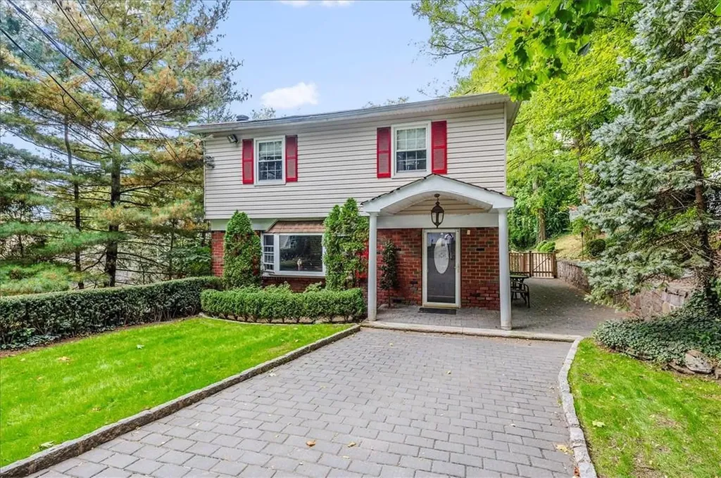 1 Dellwood Road Bronxville NY 10708