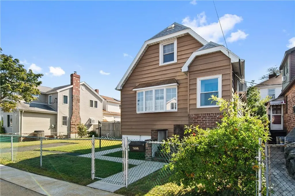 3088 Mitchell Place Bronx NY 10465