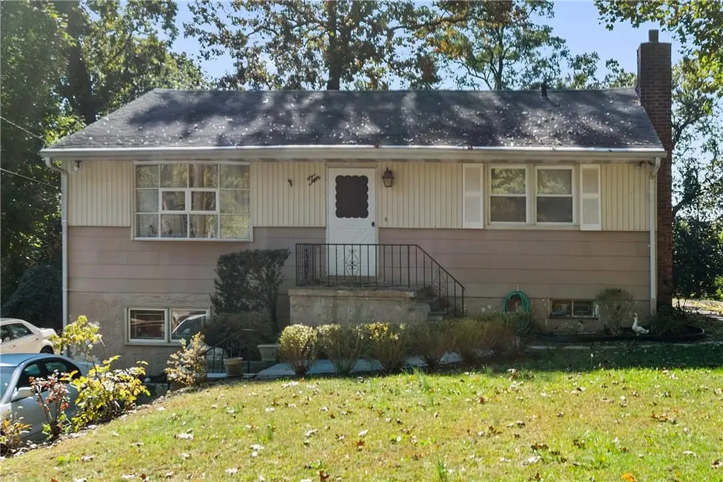 10 Briar Hill Drive Yonkers NY 10710