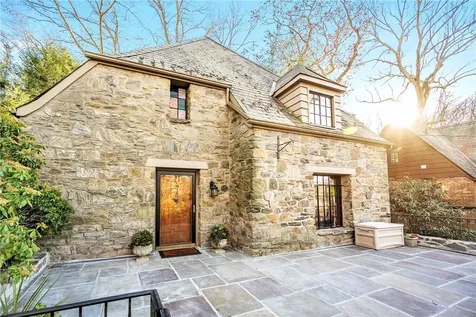 52 Charlotte Place Hartsdale NY 10530