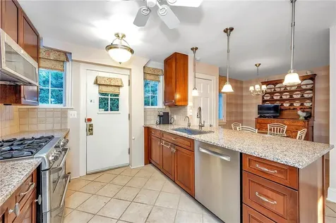 52 Charlotte Place Hartsdale NY 10530