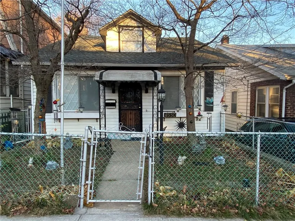 4530 Murdock Avenue Bronx NY 10466